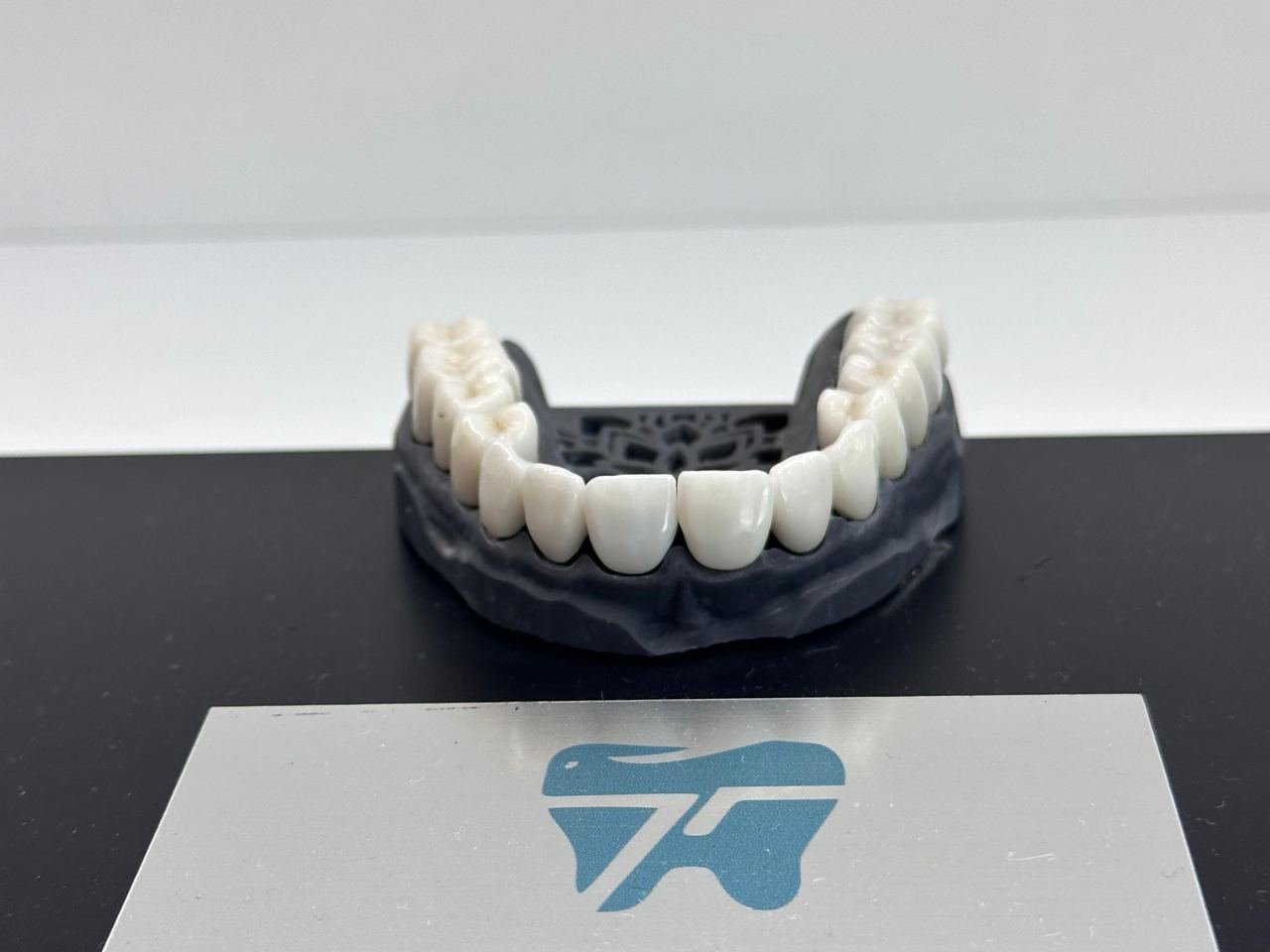 Zirconium Crowns