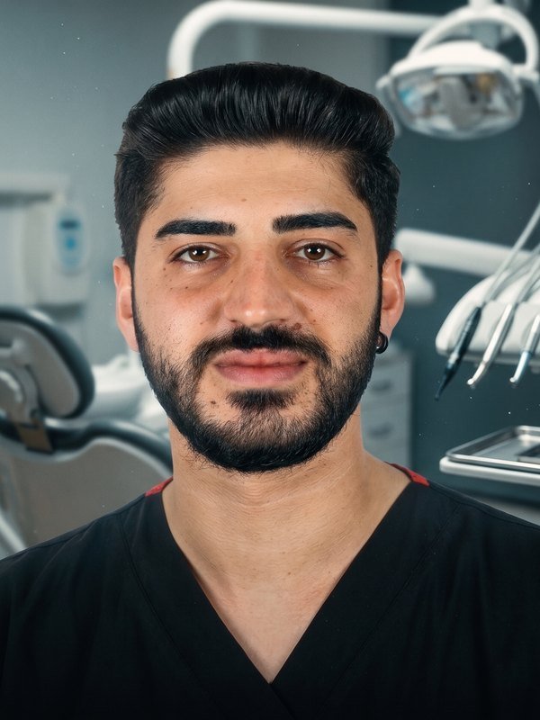 Portrait of Dr. Yunus Emre Nehir
